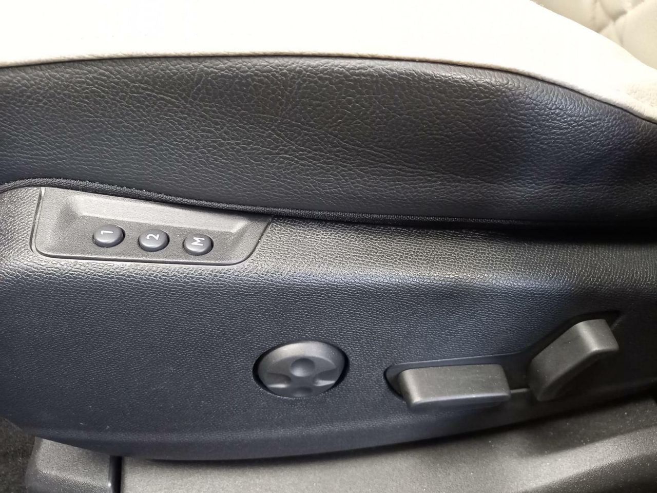 DS DS7 CROSSBACK 1.6 E-TENSE PHEV BASTILLE+ AUT - foto 24