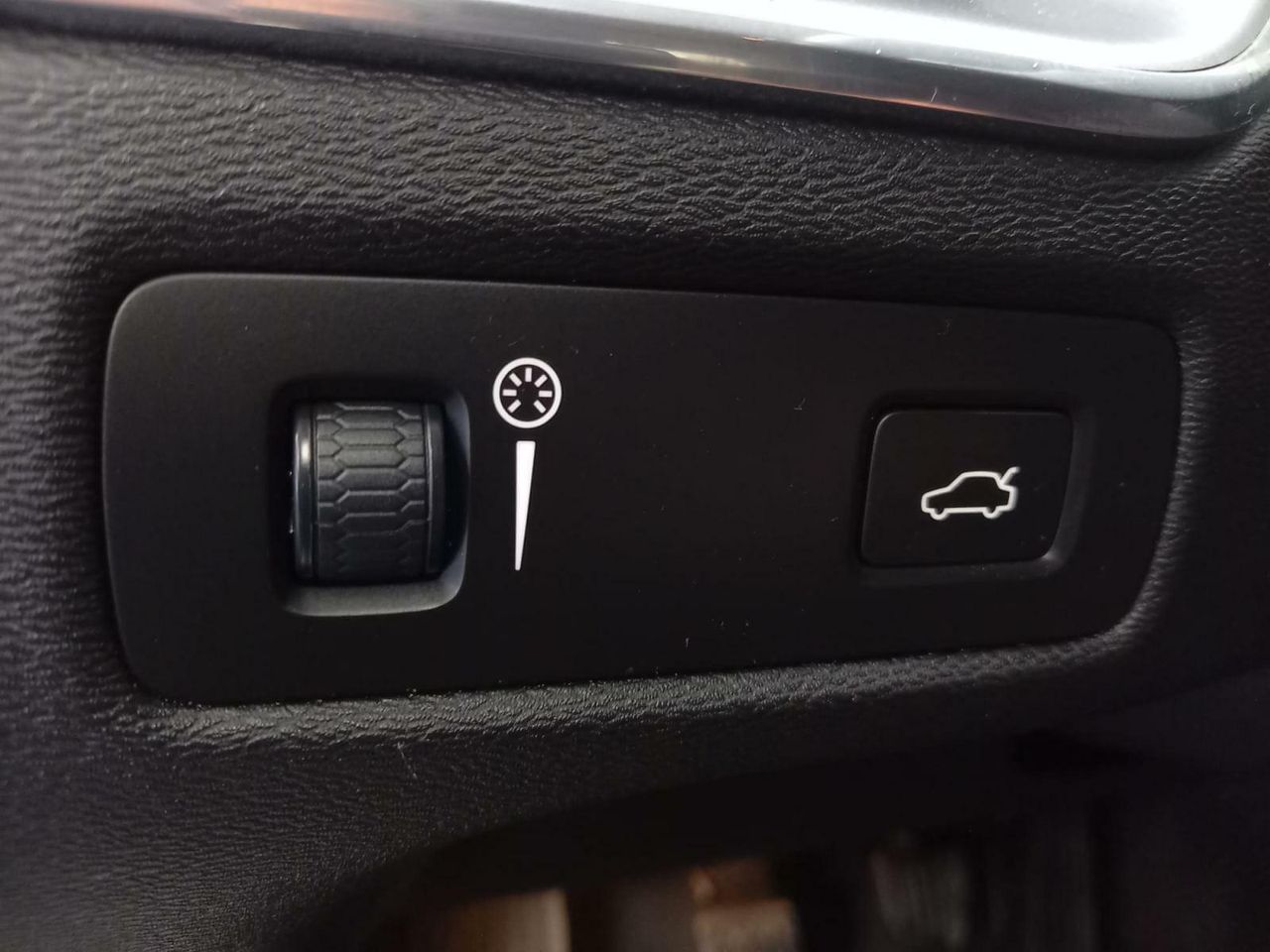 VOLVO XC60 2.0 D3 MOMENTUM PRO ADBLUE - foto 20