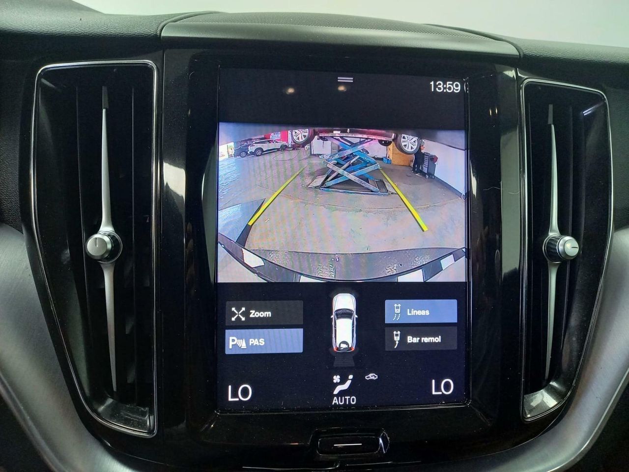 VOLVO XC60 2.0 D3 MOMENTUM PRO ADBLUE - foto 13