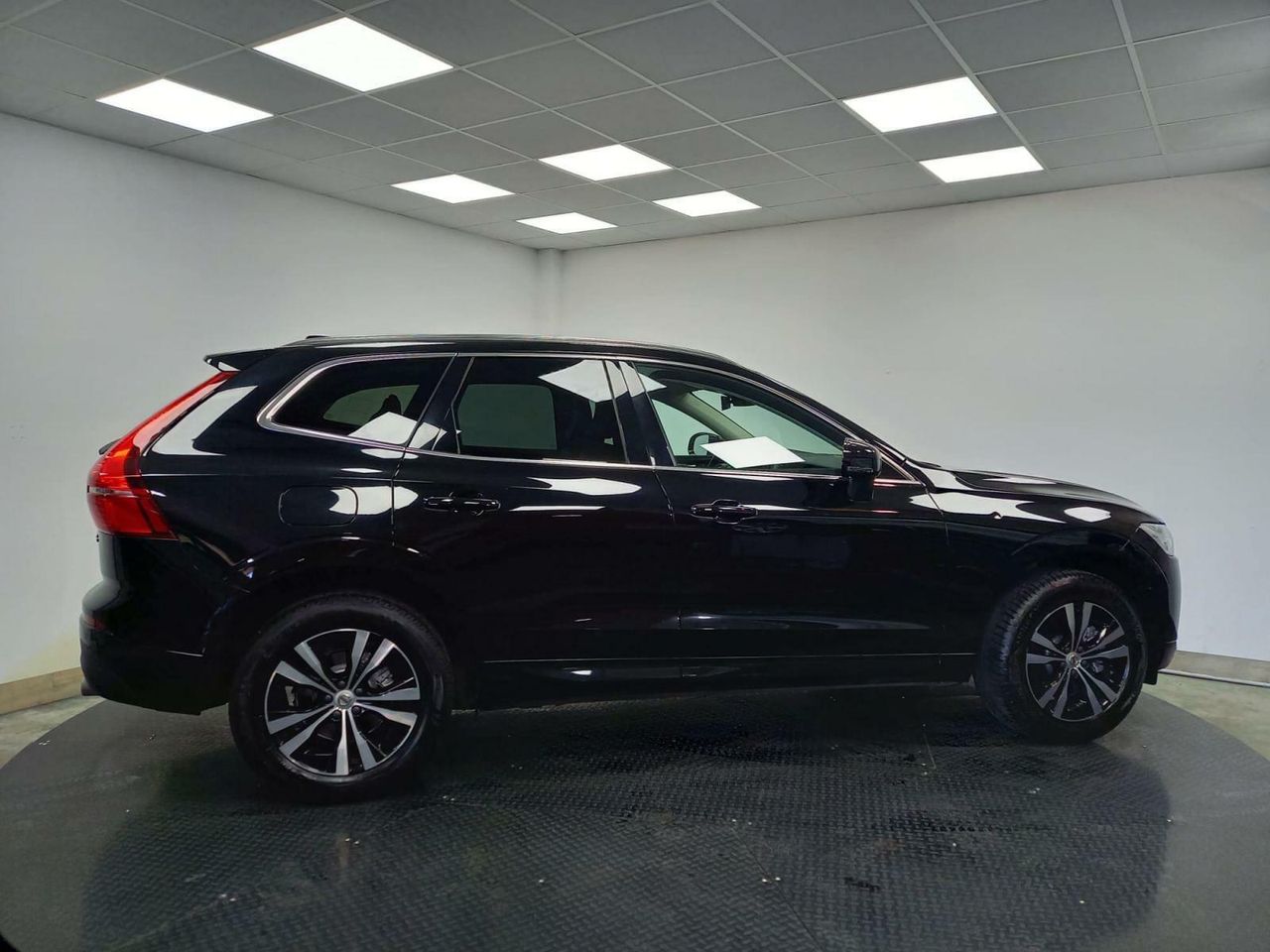 VOLVO XC60 2.0 D3 MOMENTUM PRO ADBLUE - foto 3
