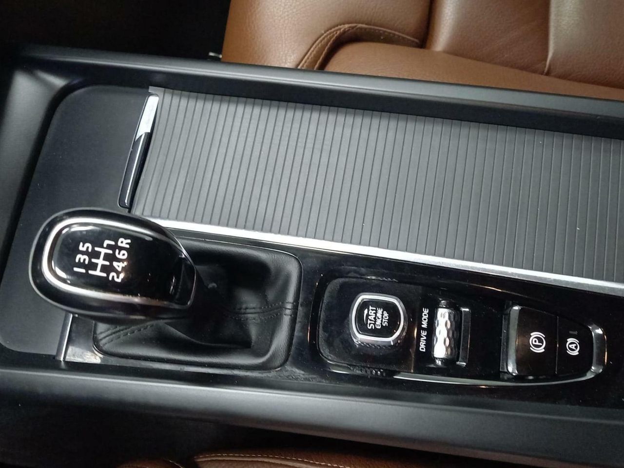 VOLVO XC60 2.0 D3 MOMENTUM PRO ADBLUE - foto 8