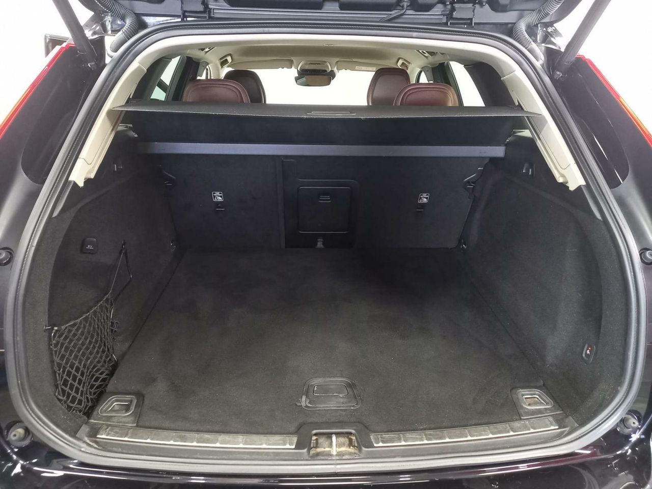 VOLVO XC60 2.0 D3 MOMENTUM PRO ADBLUE - foto 26