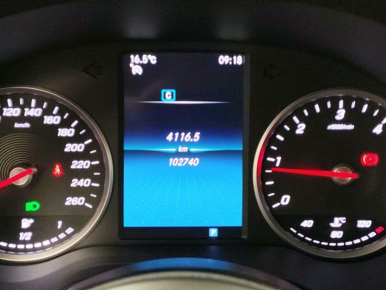 mercedes clase c 2019 / foto grande (3)