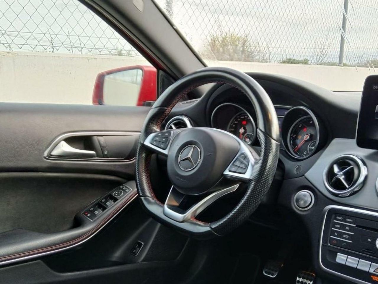mercedes gla 2018 / foto grande (3)