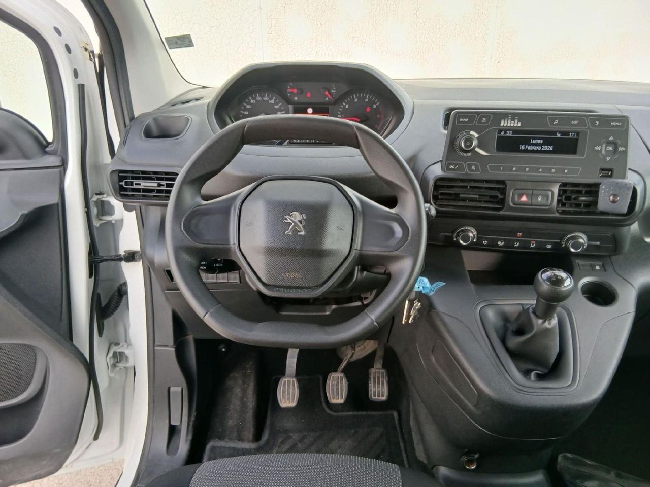 bg