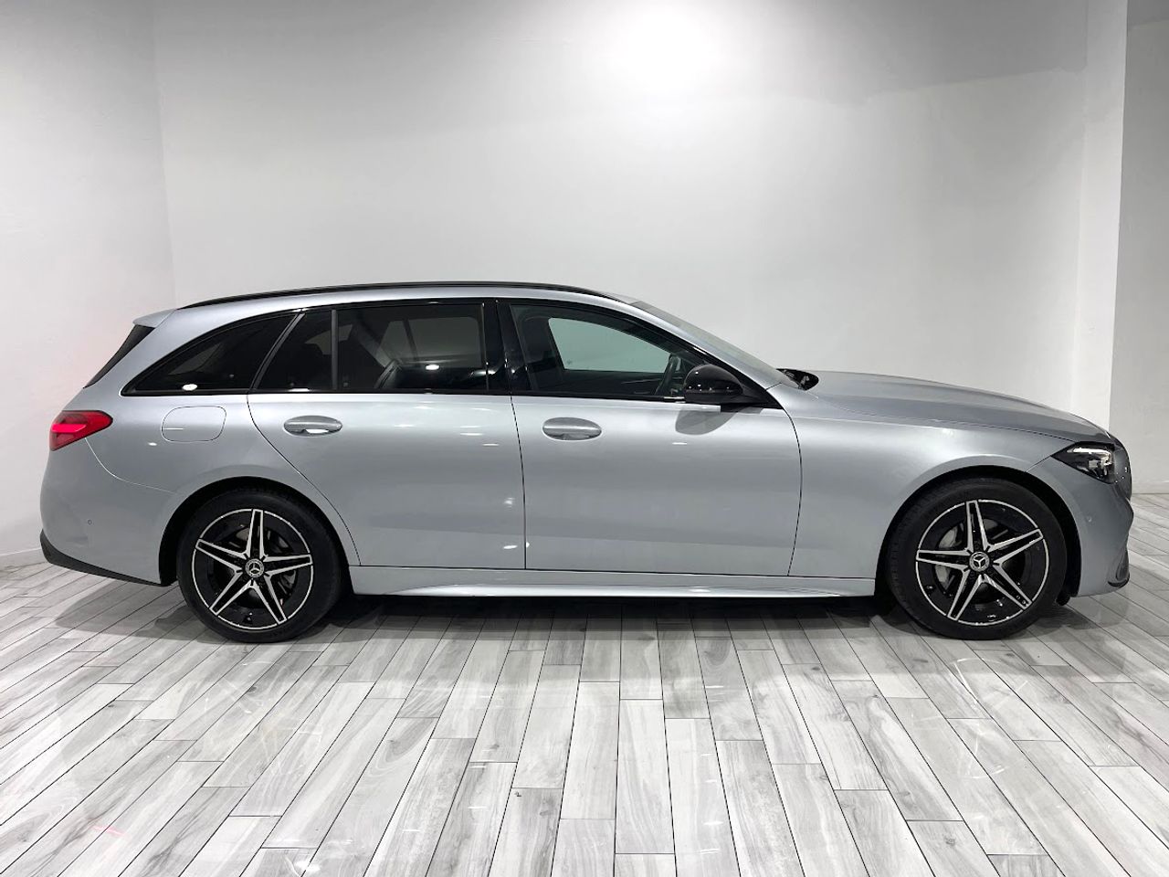 mercedes clase c 2023 / foto grande (3)