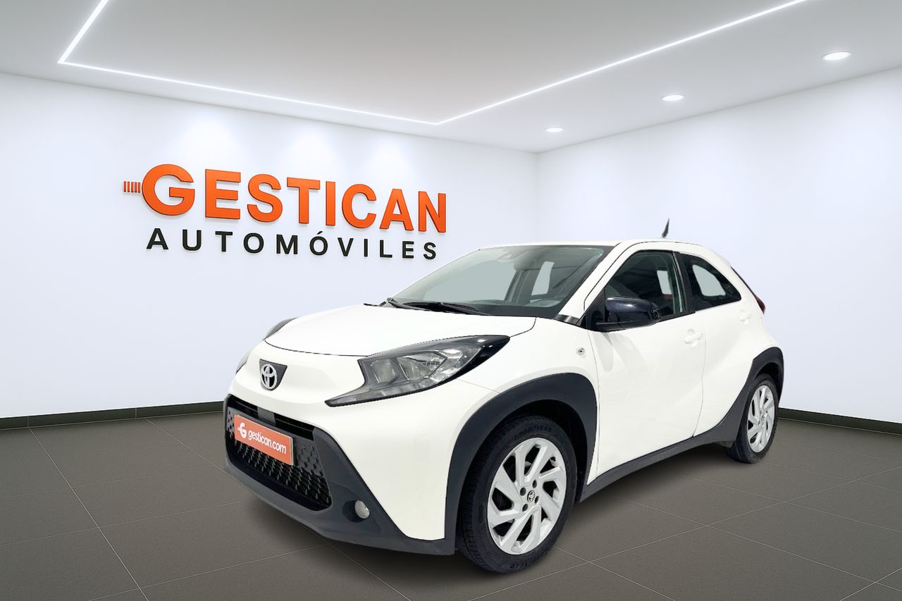 Foto toyota aygo x cross 2023 /