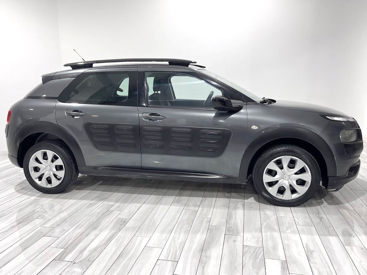 citroën c4 cactus 2018 / foto grande (3)