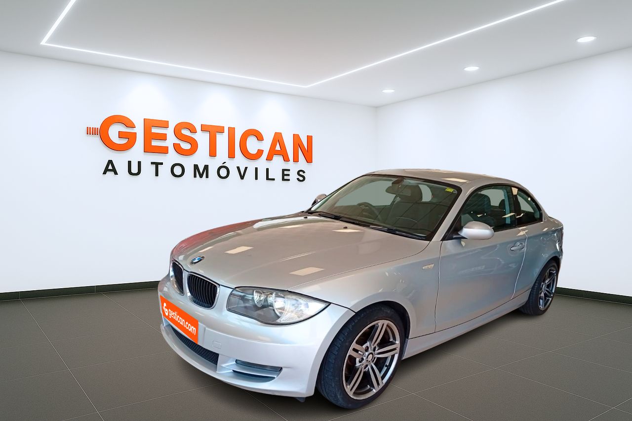 Foto bmw serie 1 2009 /