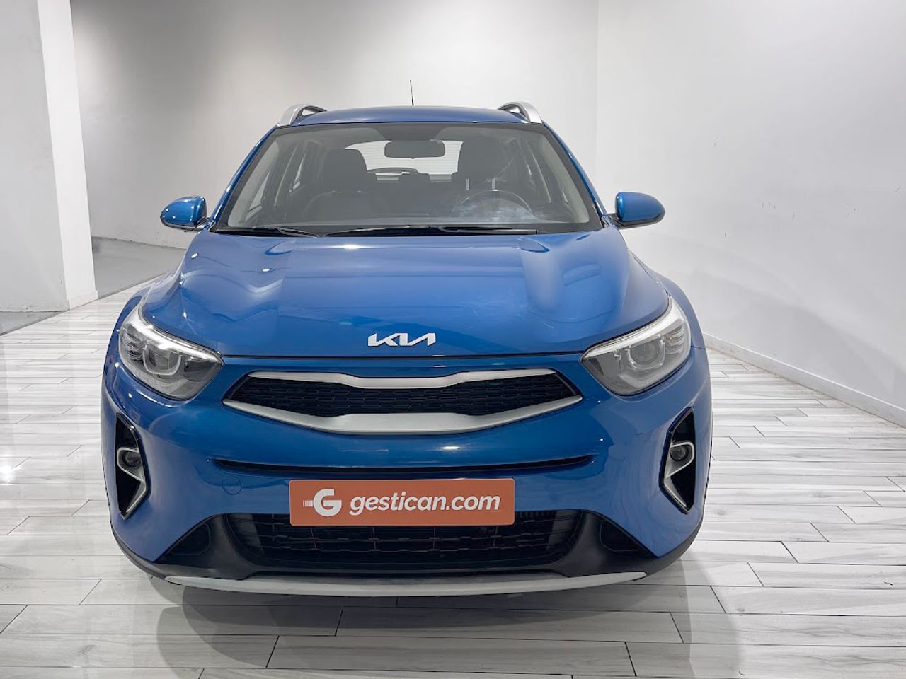 kia stonic 2022 / foto grande (3)