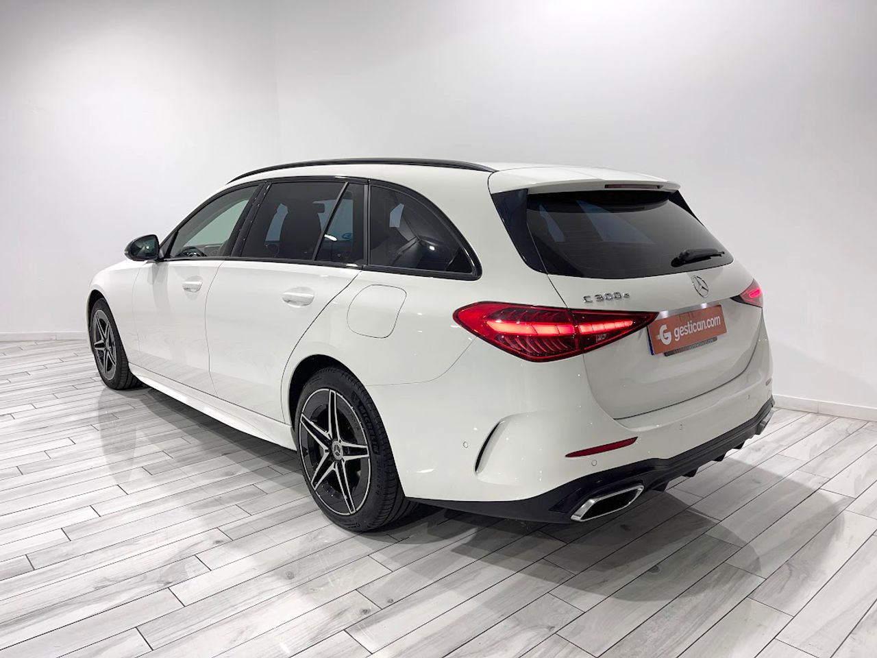 mercedes clase c 2023 / foto grande (3)