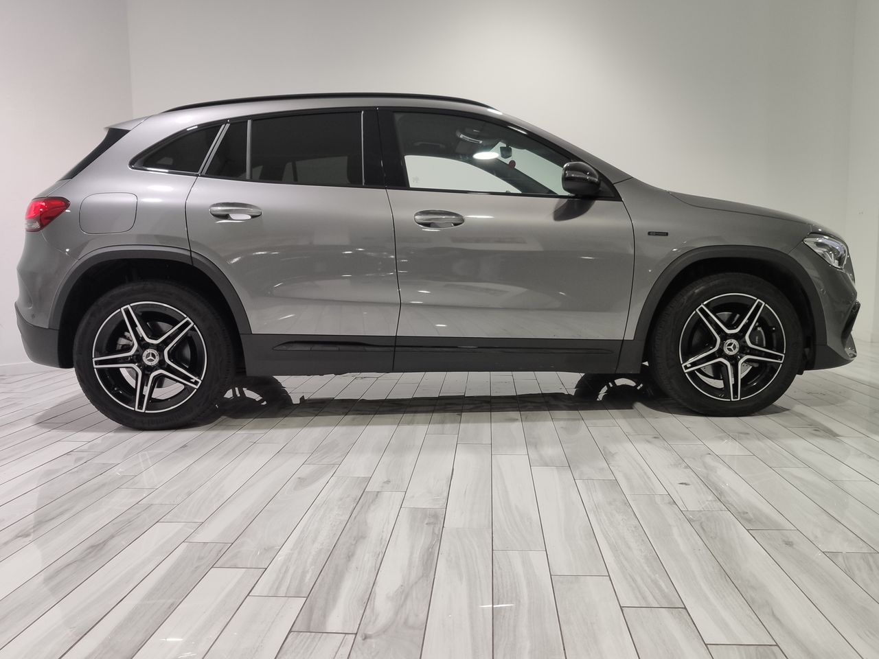 mercedes gla 2021 / foto grande (3)