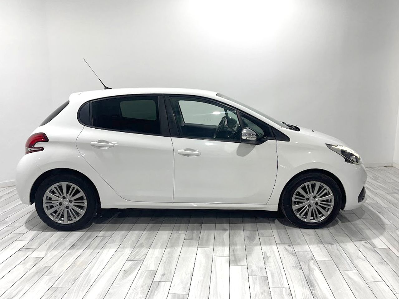 peugeot 208 2018 / foto grande (3)