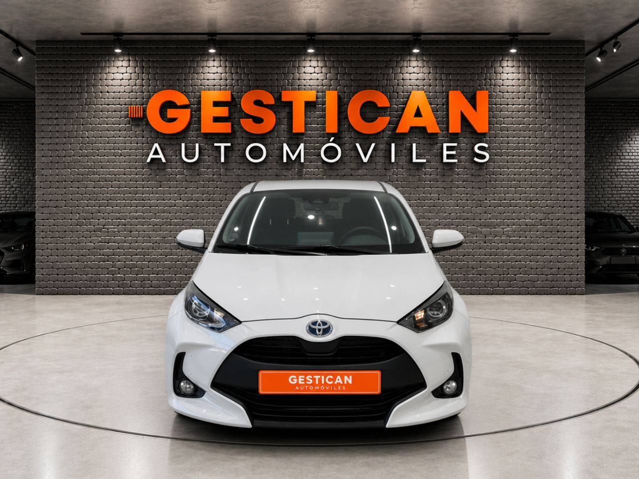 Toyota Yaris 1.5 120H Active Tech - foto 3