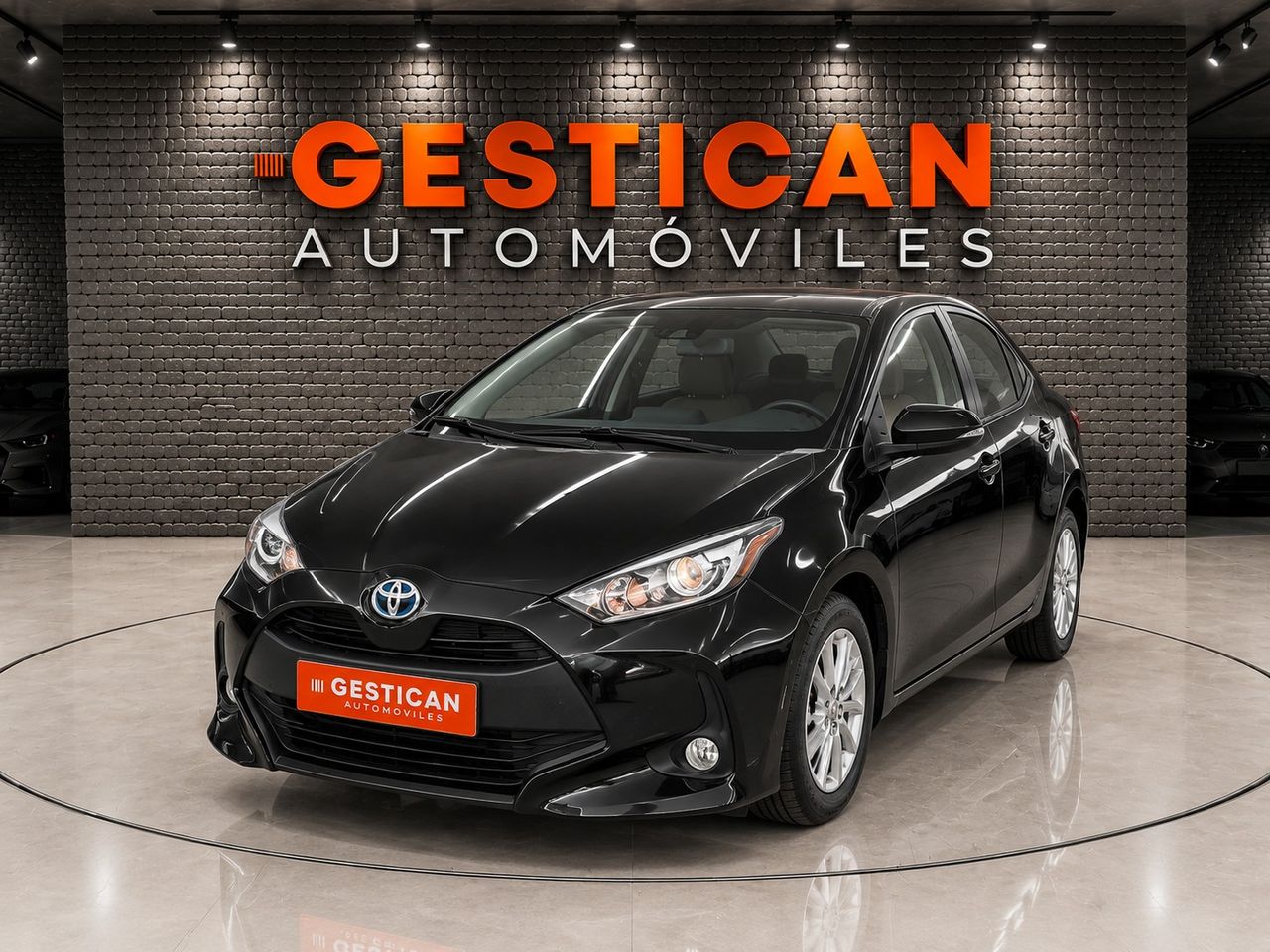 Toyota Yaris 1.5 120H Business Plus