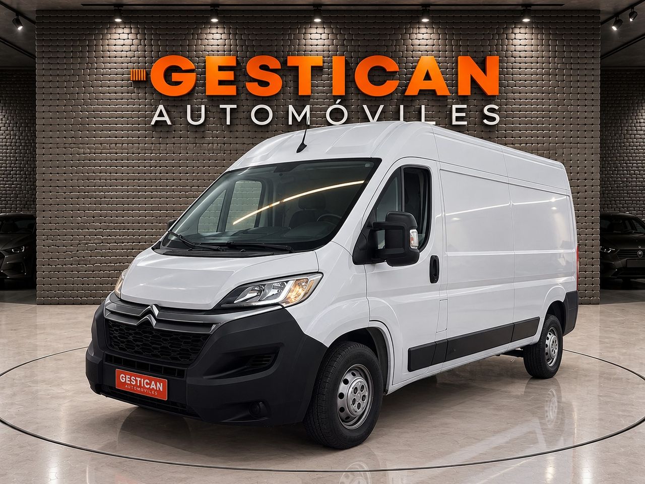 Citroën Jumper BlueHDi 103KW (140CV) Furgón 35L3H2 4 Puertas