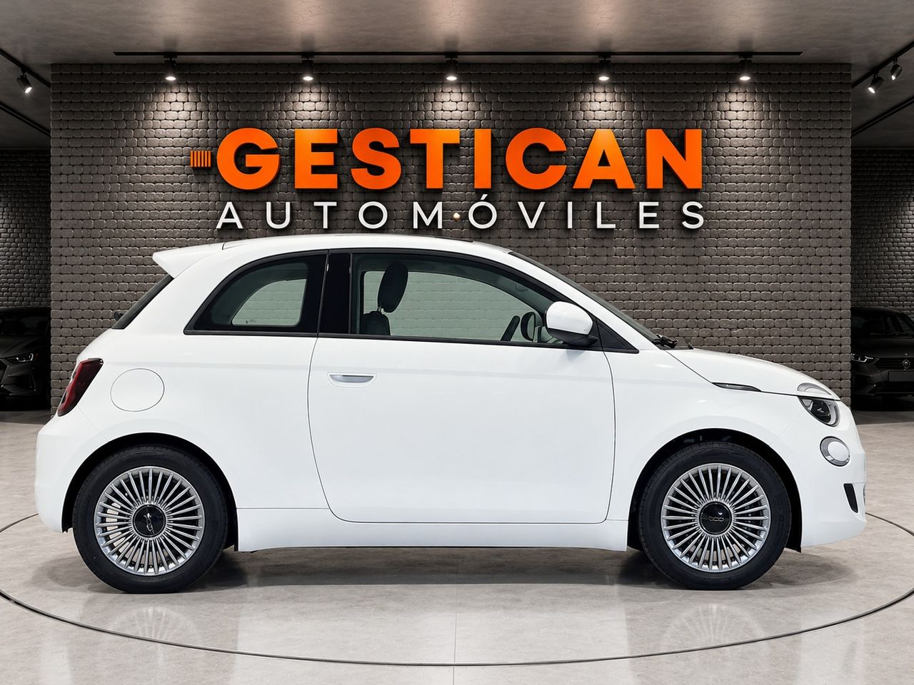Fiat 500 ICON hb 320km 87kW (118cv) - foto 5