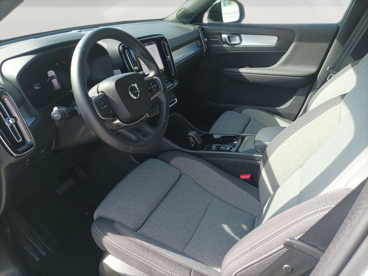 Volvo XC40 2.0 B3 MHEV PLUS DARK DCT 163 5P - foto 5