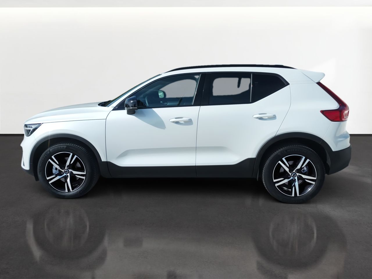 Volvo XC40 2.0 B3 MHEV PLUS DARK DCT 163 5P - foto 3
