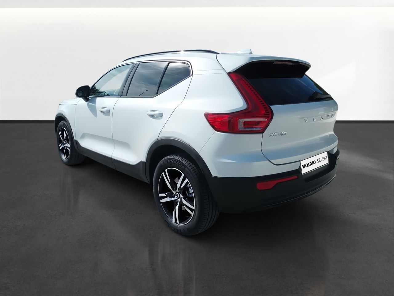 Volvo XC40 2.0 B3 MHEV PLUS DARK DCT 163 5P - foto 2