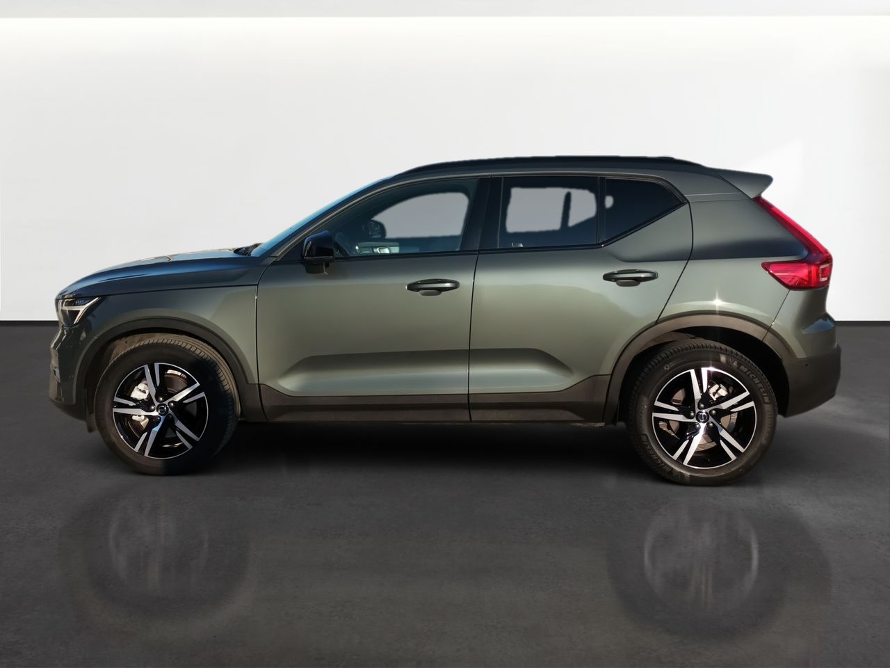Volvo XC40 2.0 B3 MHEV PLUS DARK DCT 163 5P - foto 3