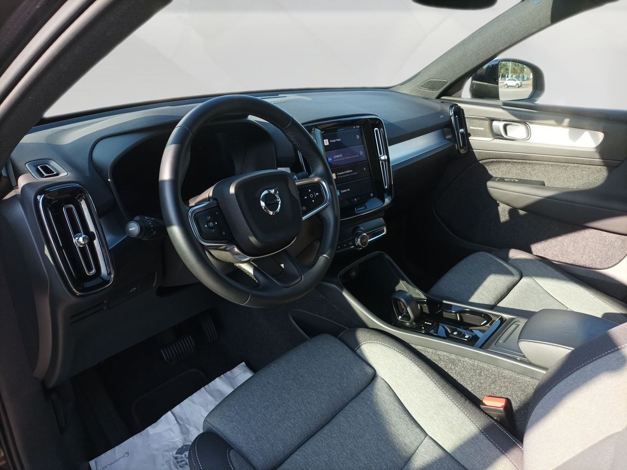 Volvo XC40 2.0 B3 MHEV PLUS DARK DCT 163 5P - foto 5