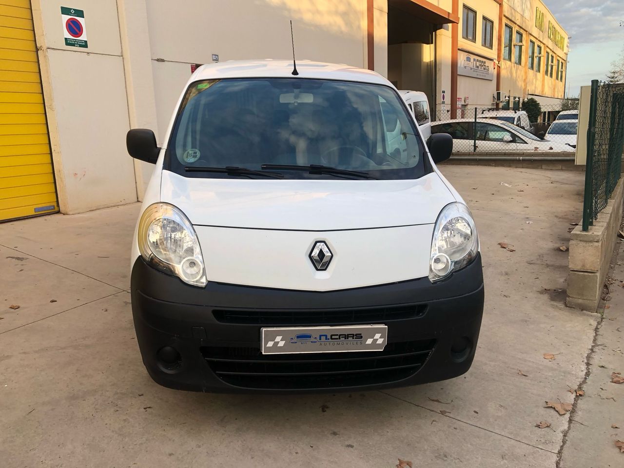 Renault kangoo con motor diesel  de segunda mano - renault kangoo 2011 /