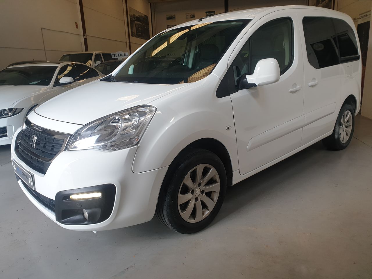 Foto peugeot partner 2019 /