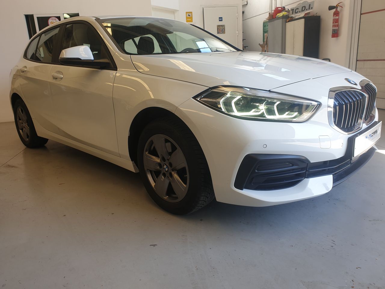 bmw serie 1 2023 / foto grande (3)