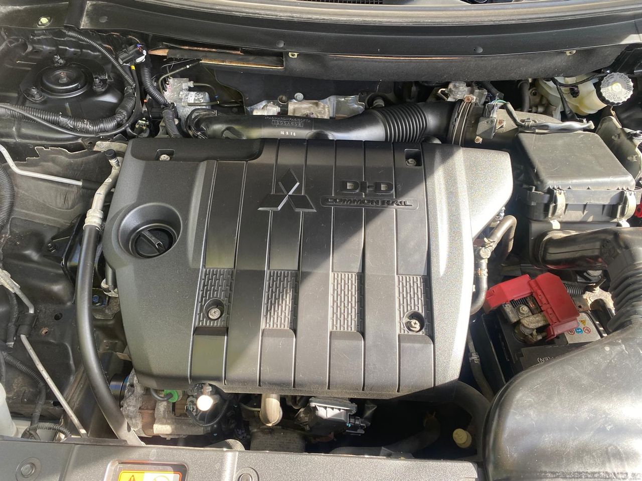 Mitsubishi Outlander mitsubishi outlander 2.2 tdi automatico  - Foto 13