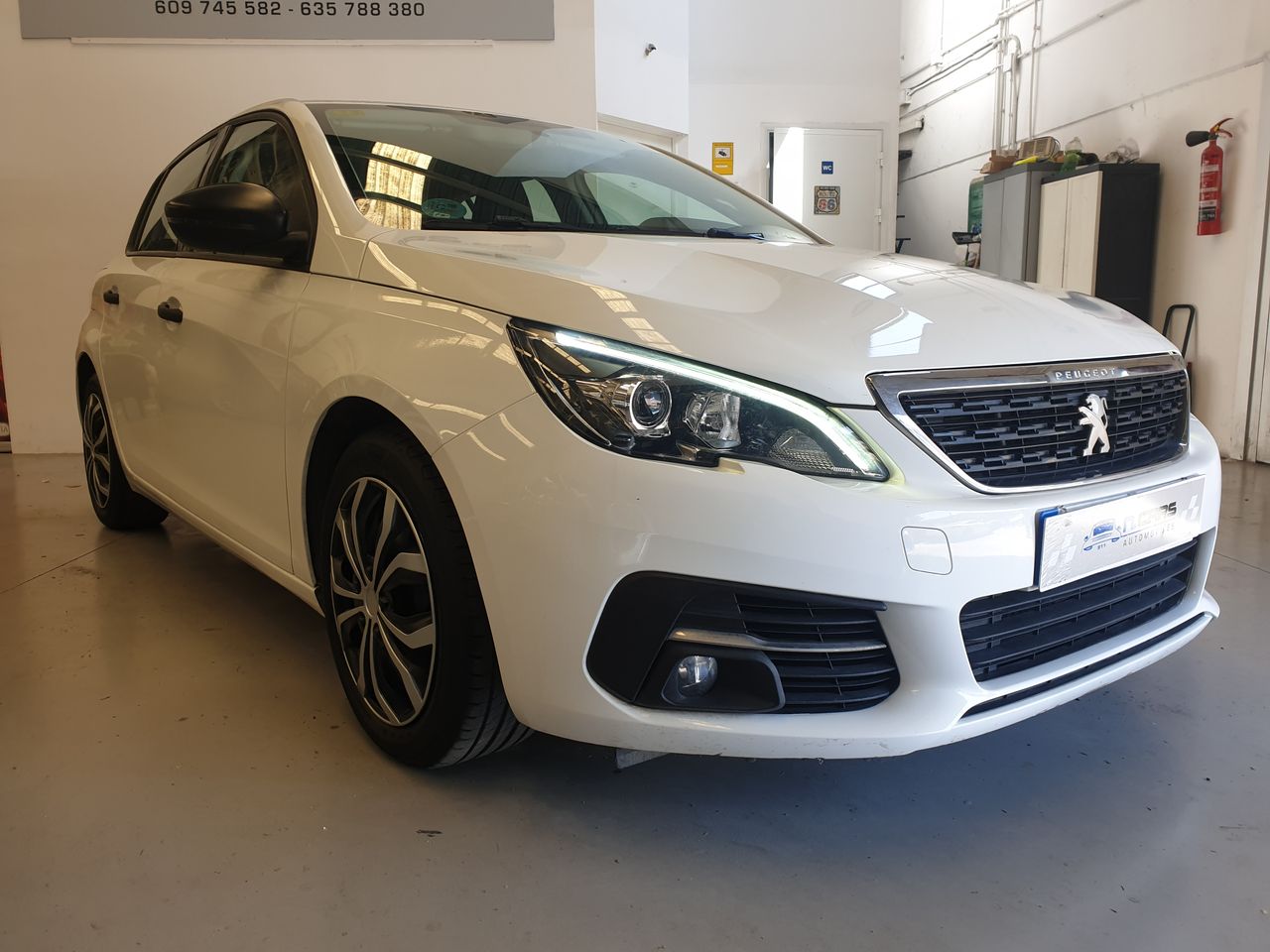 Peugeot 308 Access BlueHdi 100 6 Vel.  - Foto 4