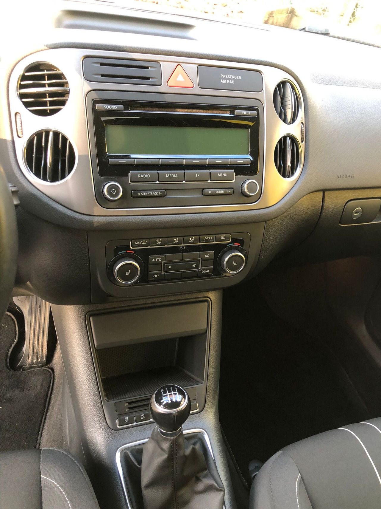 Volkswagen Tiguan 1.4 i 122 cv - Foto 11