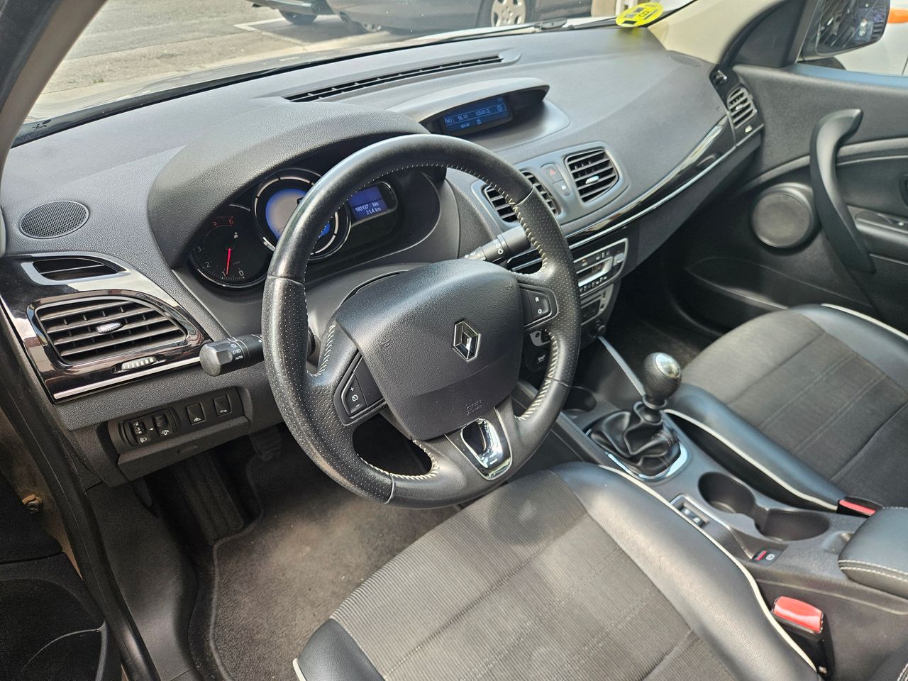 Renault Fluence Dynamique dCi 110 - Foto 8