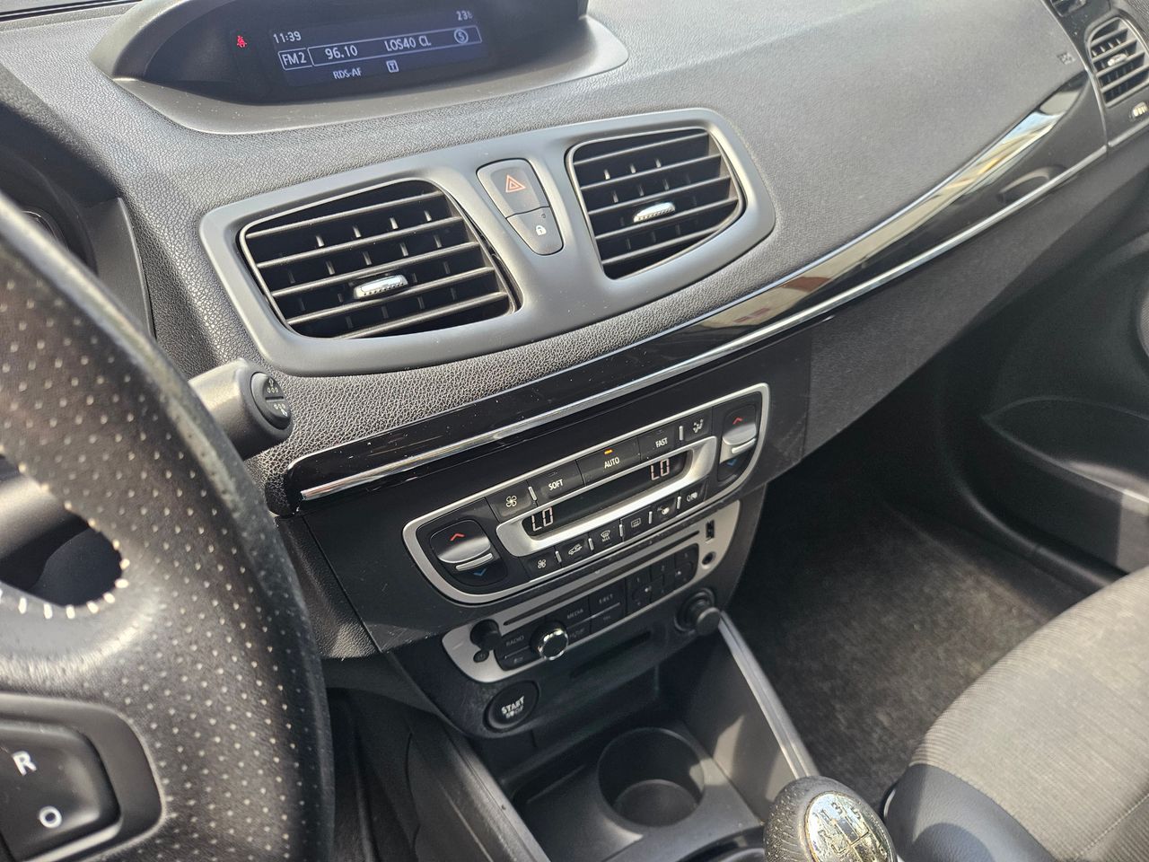 Renault Fluence Dynamique dCi 110 - Foto 9