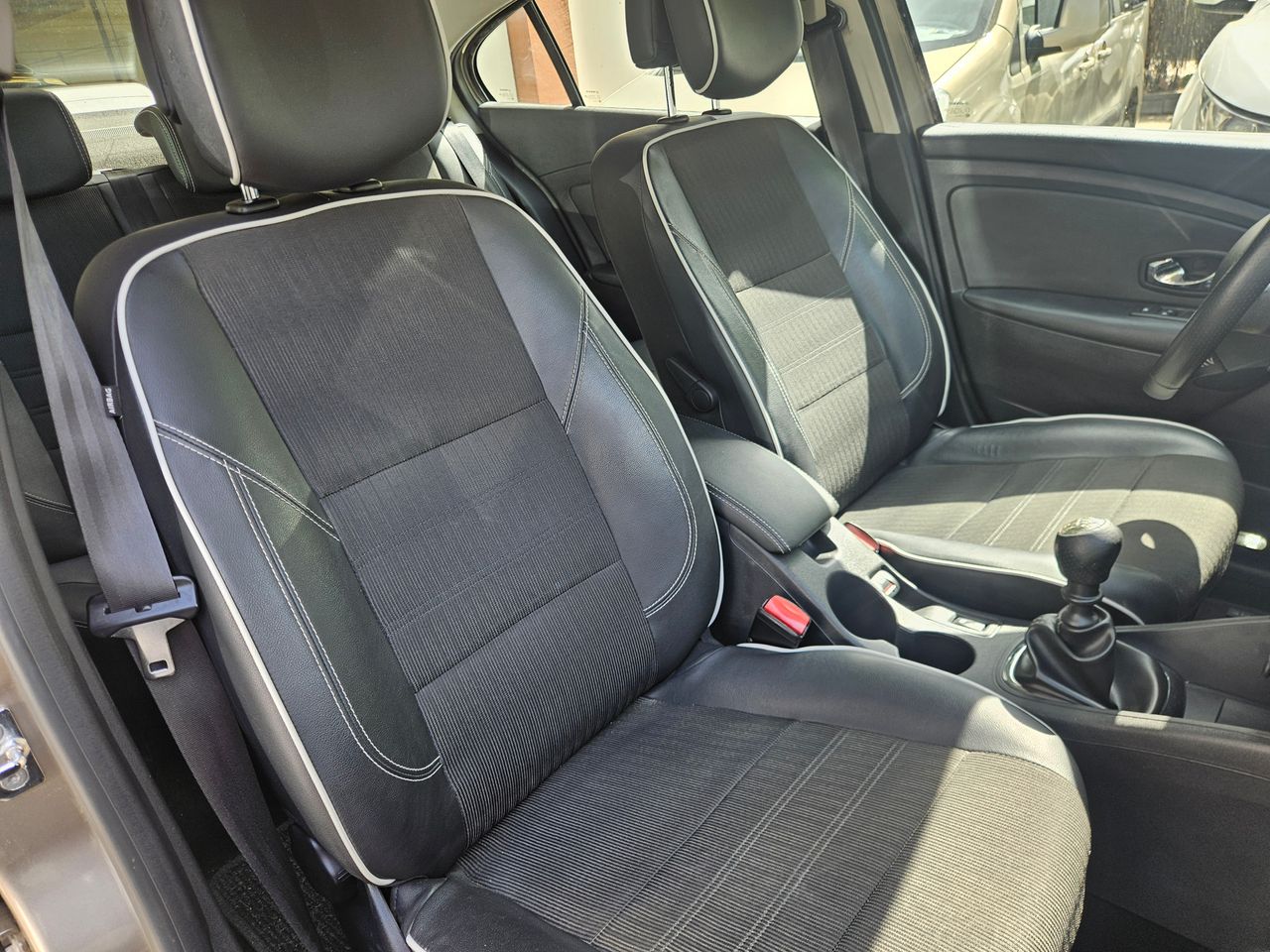 Renault Fluence Dynamique dCi 110 - Foto 11