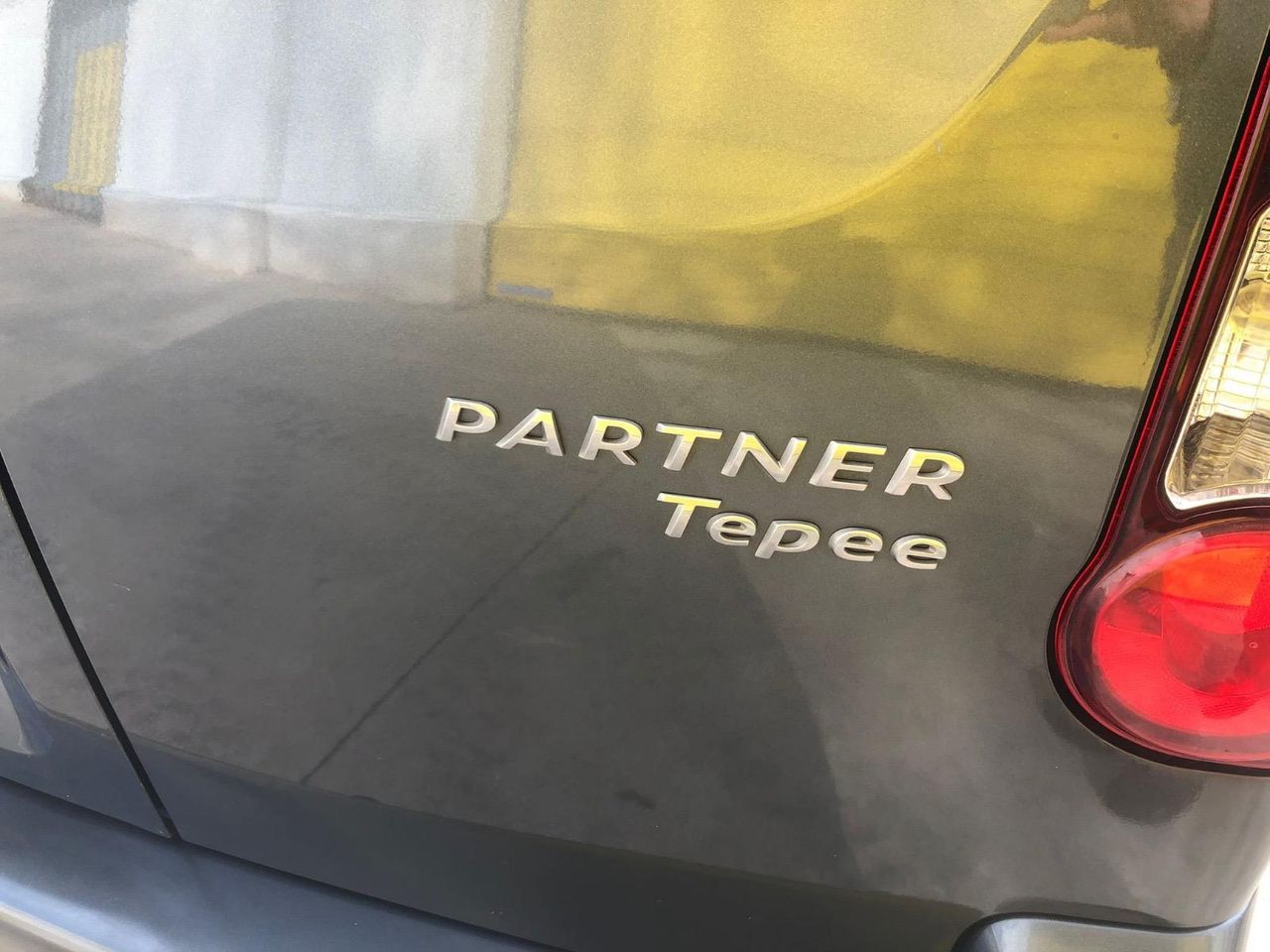 Peugeot Partner 1.6 hdi 102 cv - Foto 6