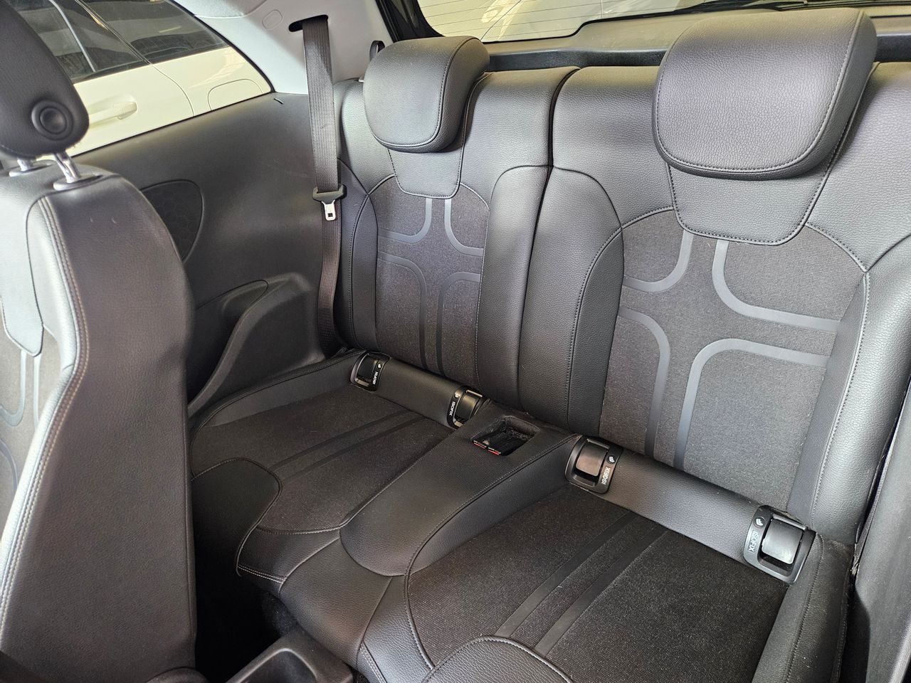 Opel Adam ADAM ROCKS 1.0 ECOTEC Direct Injection Turbo 115 CV - Foto 13