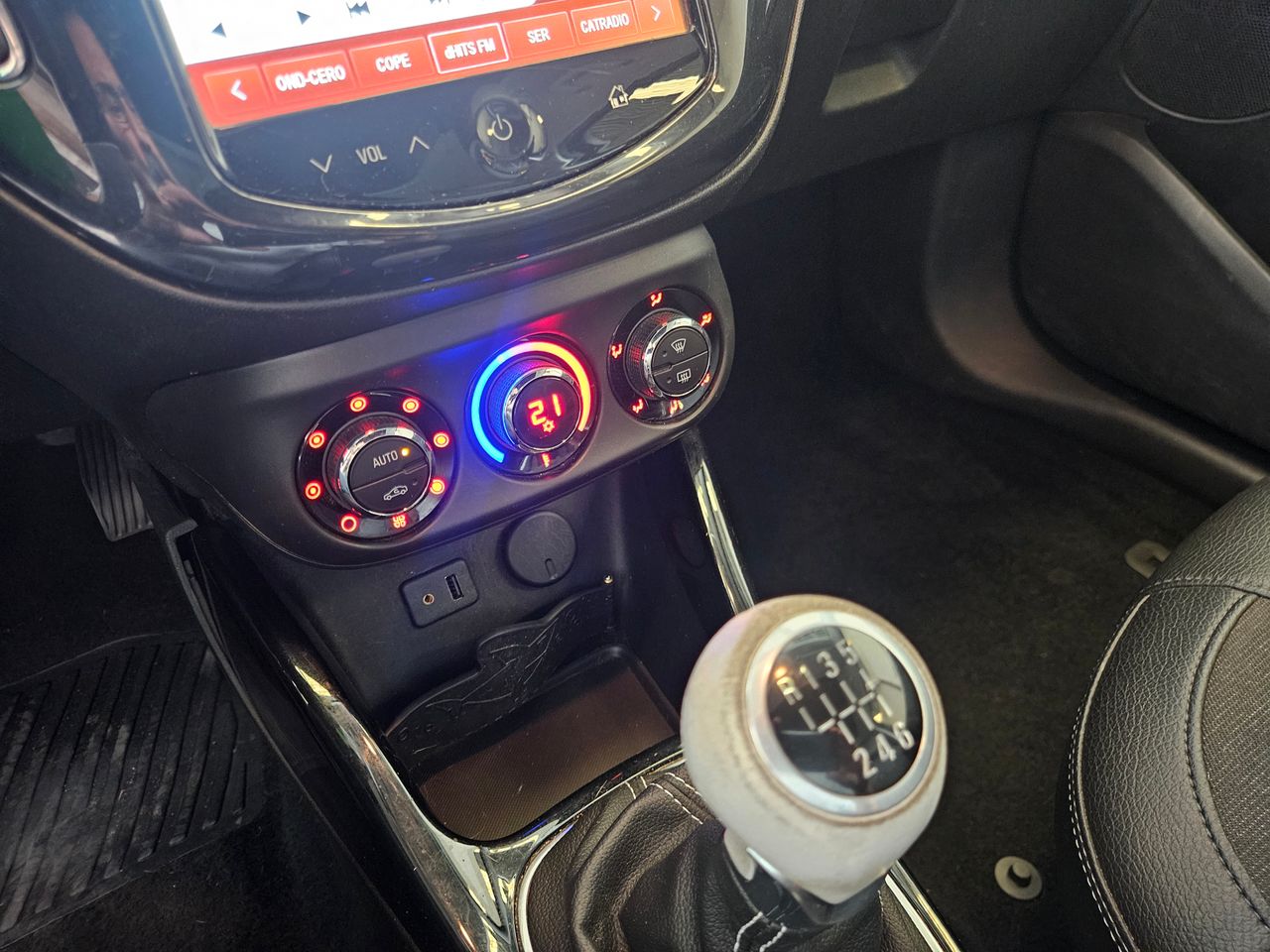 Opel Adam ADAM ROCKS 1.0 ECOTEC Direct Injection Turbo 115 CV - Foto 11