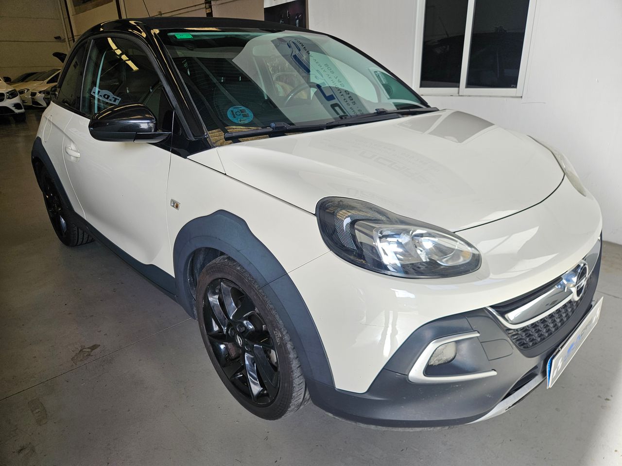 Opel Adam ADAM ROCKS 1.0 ECOTEC Direct Injection Turbo 115 CV - Foto 4