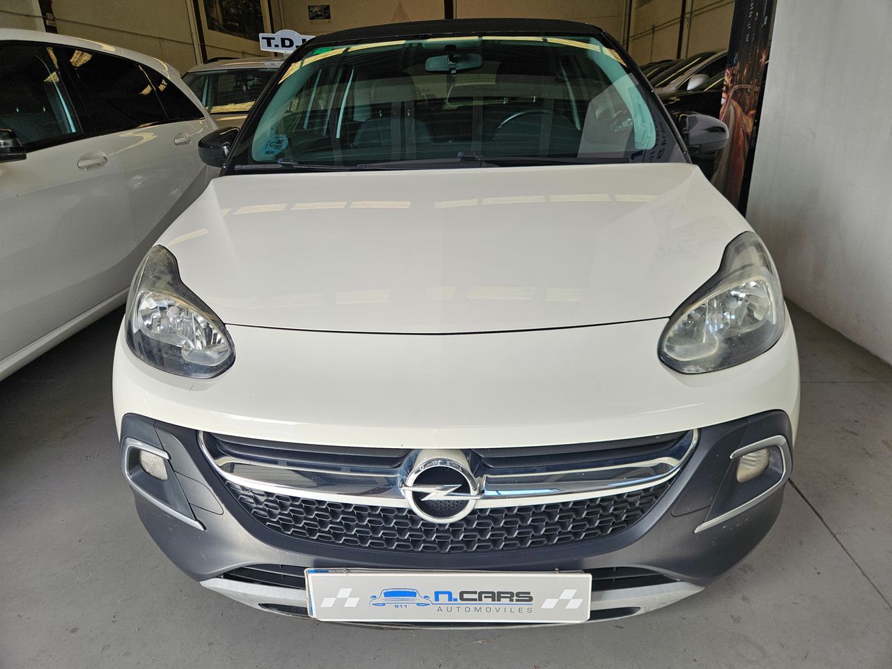 Opel Adam ADAM ROCKS 1.0 ECOTEC Direct Injection Turbo 115 CV - Foto 3