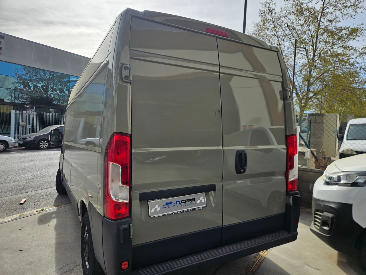 Fiat Ducato 2.3 Mjet  Caja Cab Xlargo - Foto 5