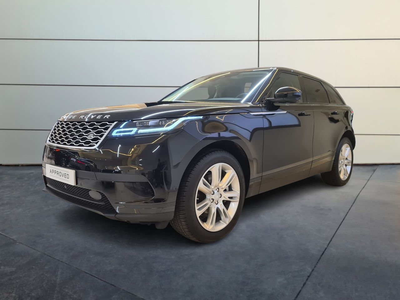 Land Rover Range Rover Velar ocasión segunda mano 2021 Híbrido por 76.900€ en Madrid