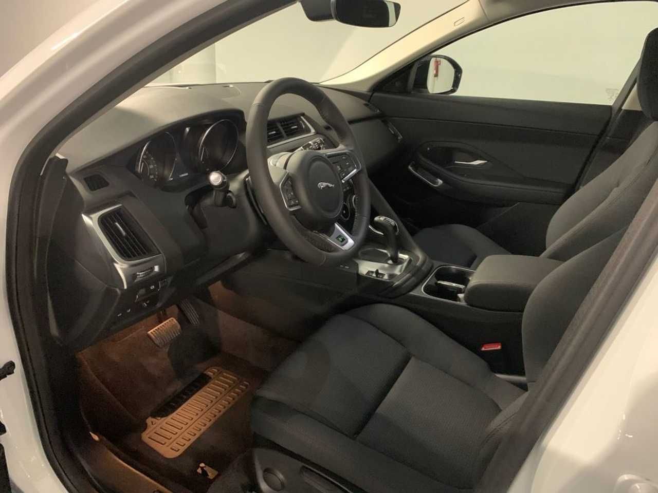 jaguar e-pace 2020 / foto grande (3)