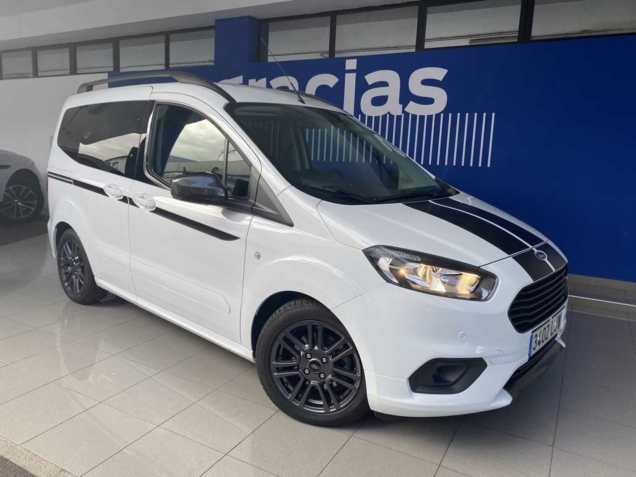Foto ford tourneo courier 2020 /