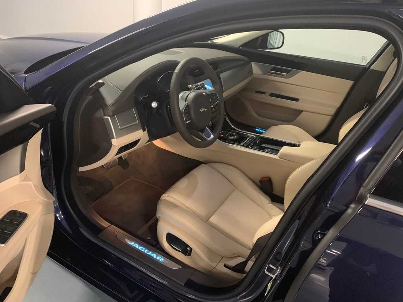 jaguar xf 2020 / foto grande (3)