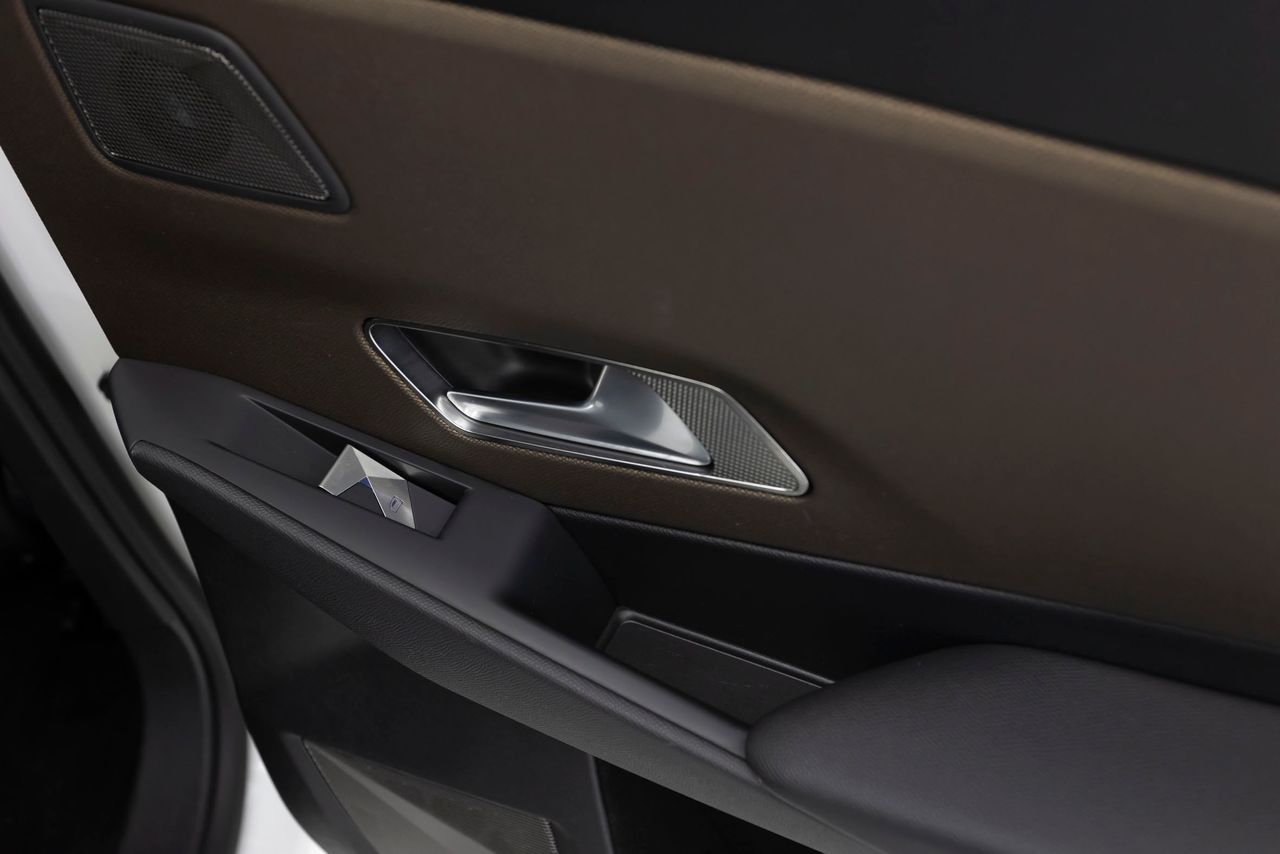 DS Automobiles DS 7 SO CHIC 2.0 HDI AT8 180 cv  - Foto 15