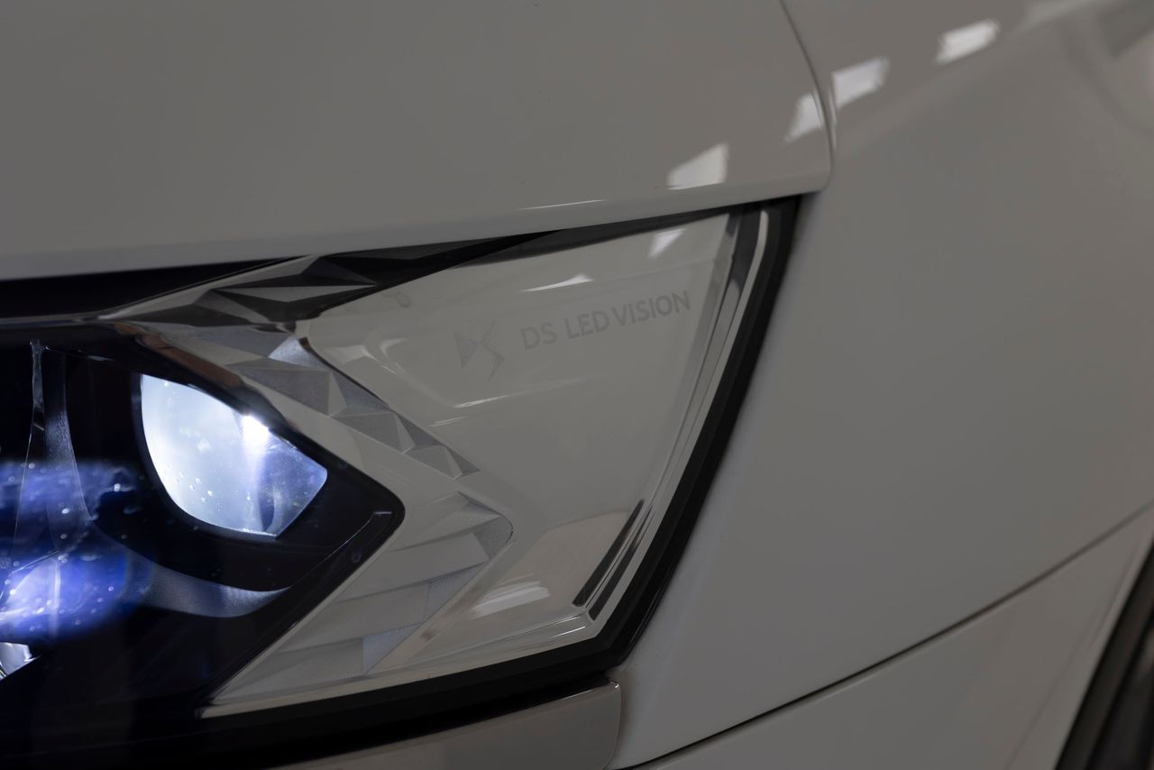 DS Automobiles DS 7 SO CHIC 2.0 HDI AT8 180 cv  - Foto 57