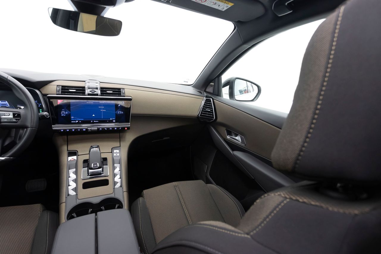 DS Automobiles DS 7 SO CHIC 2.0 HDI AT8 180 cv  - Foto 19