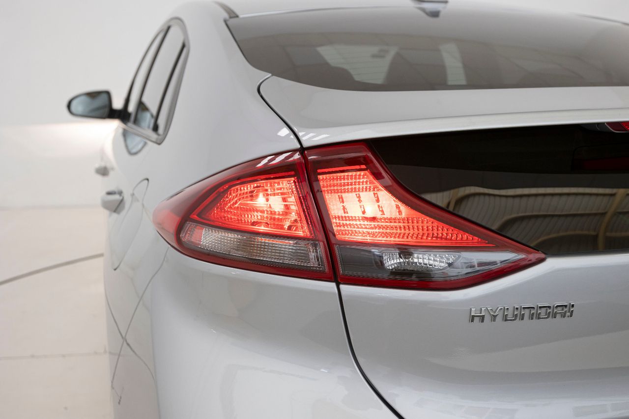 Hyundai IONIQ KLASS PLUG-IN HYBRID 1.6 GDI 141 cv AT6  - Foto 47