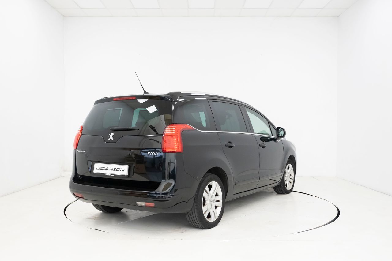 Peugeot 5008 1.6HDI 109 cv 7 PLAZAS  - Foto 3